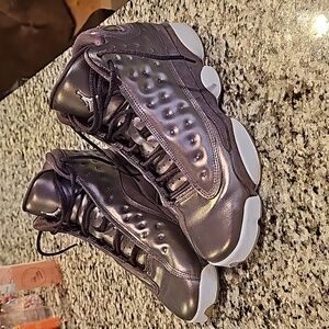 Retro 13s Dark raisin 7 youth. 327.00 on the goat app